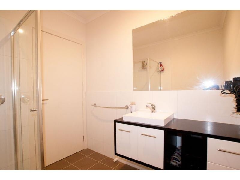 Villa 6/4 Delbridge Street, Golden Square VIC 3555