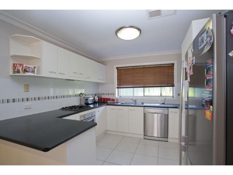 4 Park Terrace, Kangaroo Flat VIC 3555