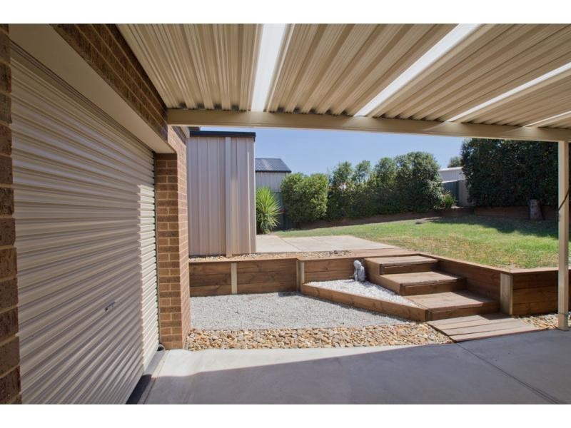 4 Park Terrace, Kangaroo Flat VIC 3555