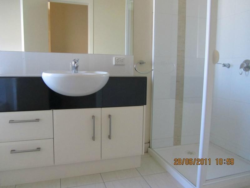 1/105 Sternberg Street, Kennington VIC 3550