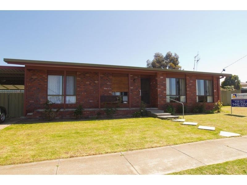 15 McGowan Street, California Gully VIC 3556
