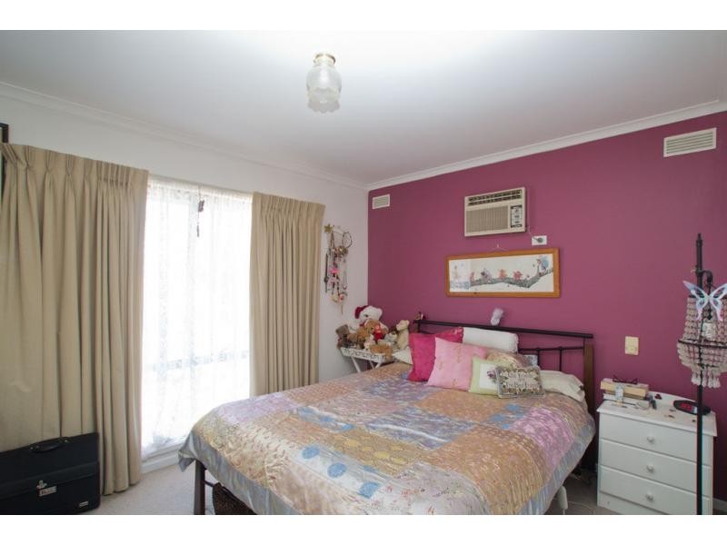 15 McGowan Street, California Gully VIC 3556