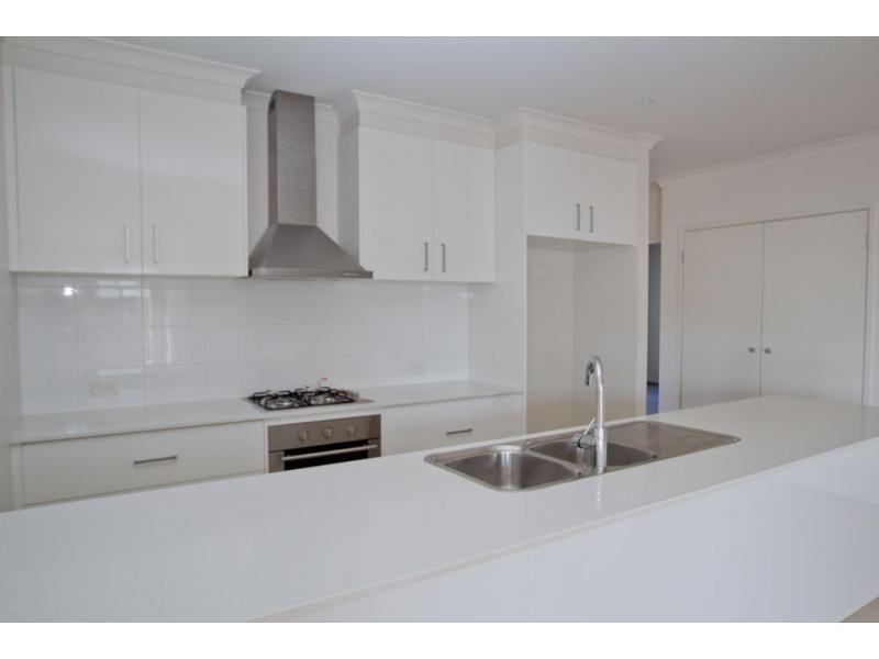 Golden Square VIC 3555