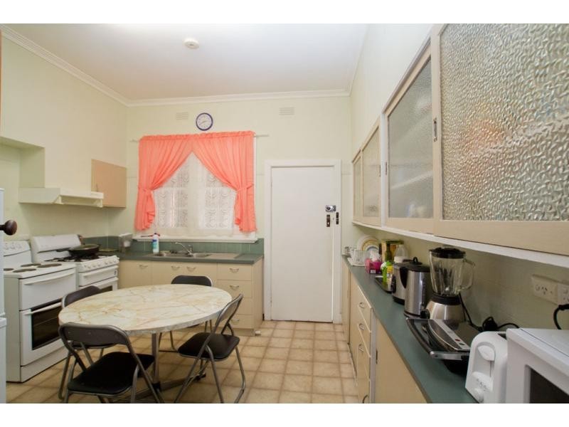 163 High Street, Kangaroo Flat VIC 3555