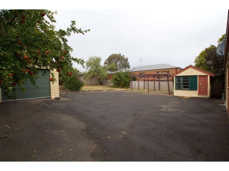 163 High Street, Kangaroo Flat VIC 3555