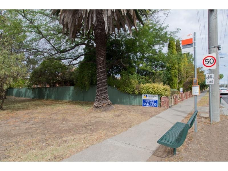 163 High Street, Kangaroo Flat VIC 3555