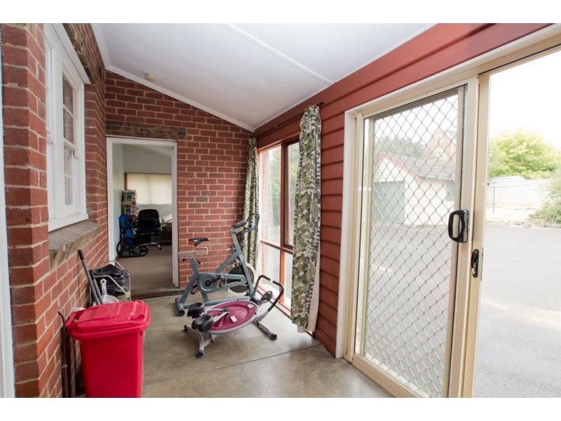 163 High Street, Kangaroo Flat VIC 3555