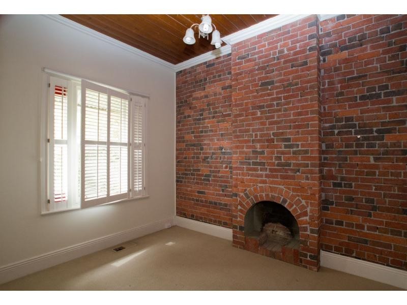 14 Russell Street, Quarry Hill VIC 3550