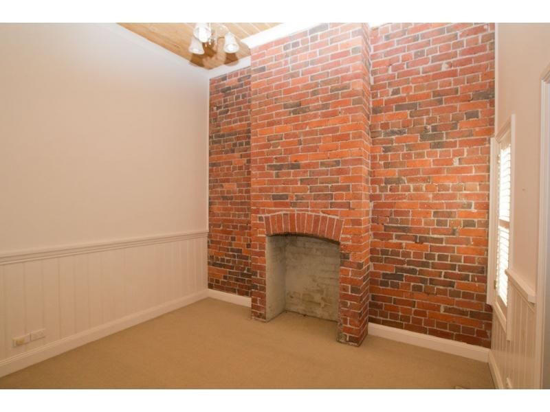 14 Russell Street, Quarry Hill VIC 3550
