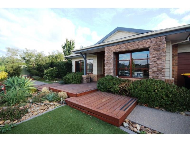 25 Lanark Drive, Junortoun VIC 3551