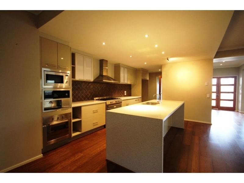 25 Lanark Drive, Junortoun VIC 3551