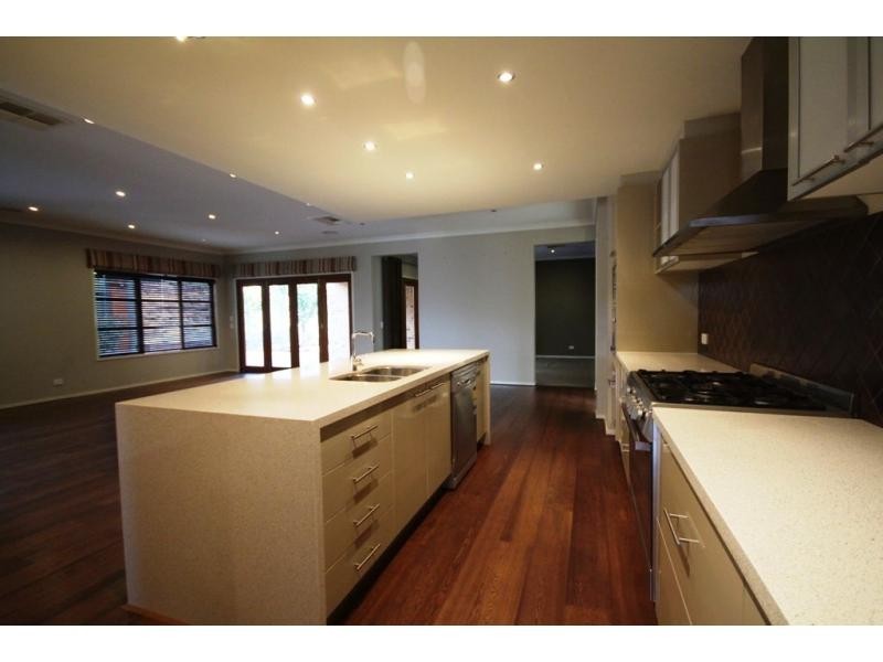 25 Lanark Drive, Junortoun VIC 3551