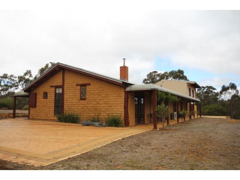 200 Abbotts Road, Axe Creek VIC 3551