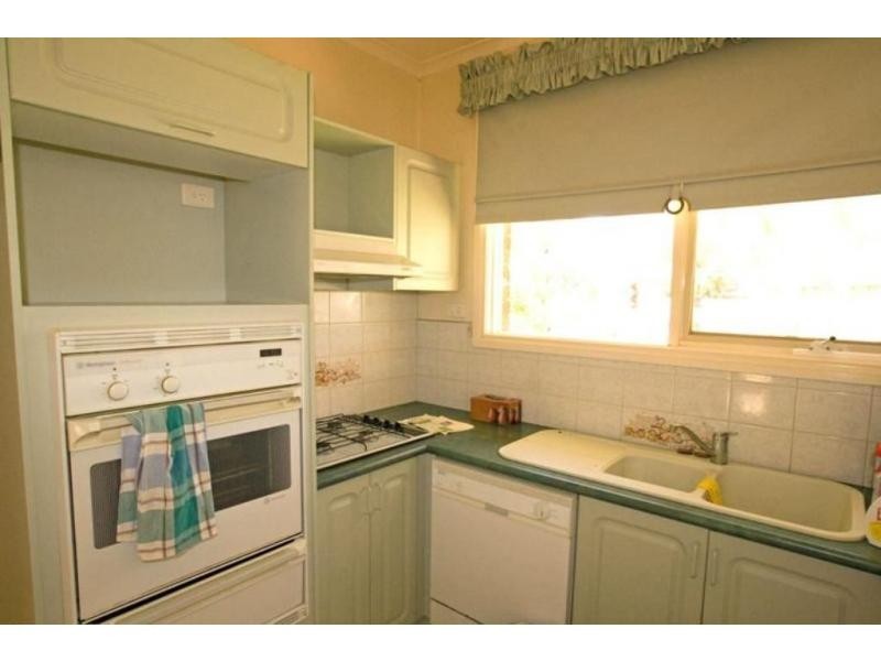 Unit 3/37 Herbert Avenue, Strathdale VIC 3550