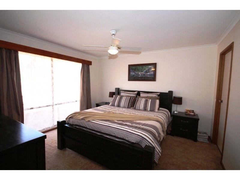 14 Strickland Street, Ascot VIC 3551