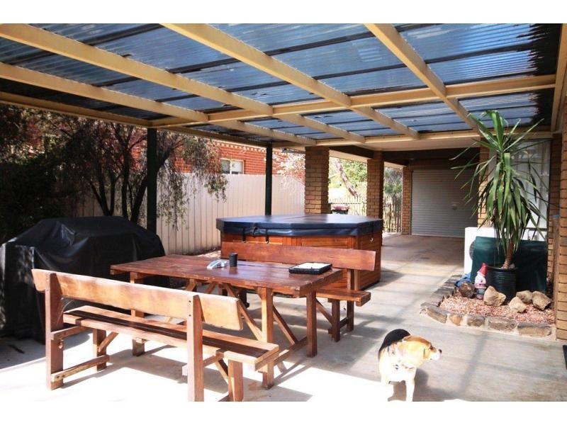 14 Strickland Street, Ascot VIC 3551