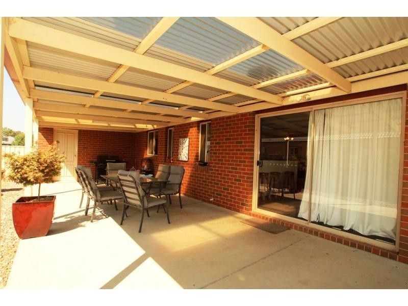 32 Glenwill Drive, Epsom VIC 3551