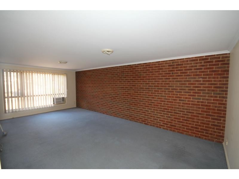 2/105 Osborne Street, Flora Hill VIC 3550