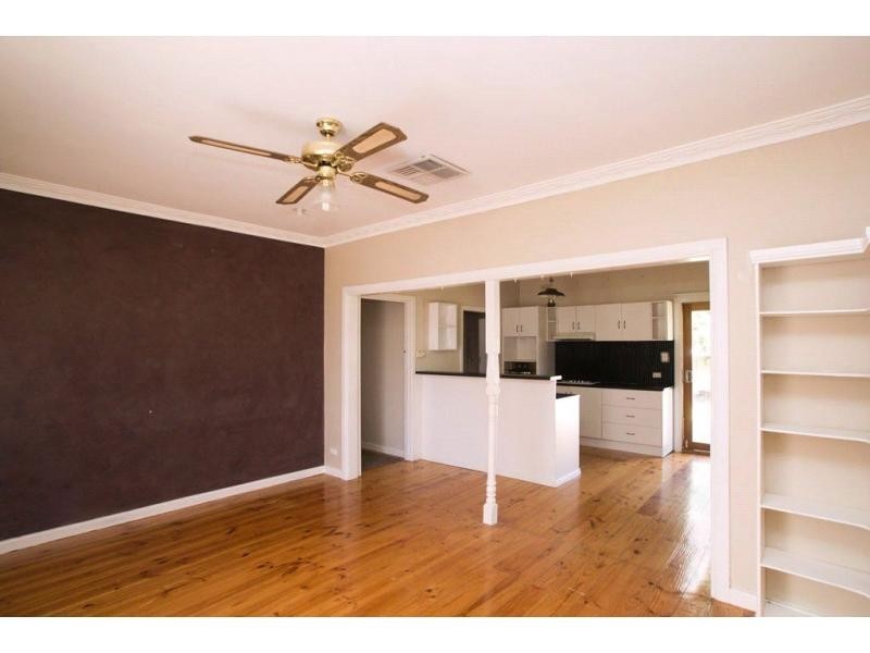 30 Wireless Street, Kangaroo Flat VIC 3555