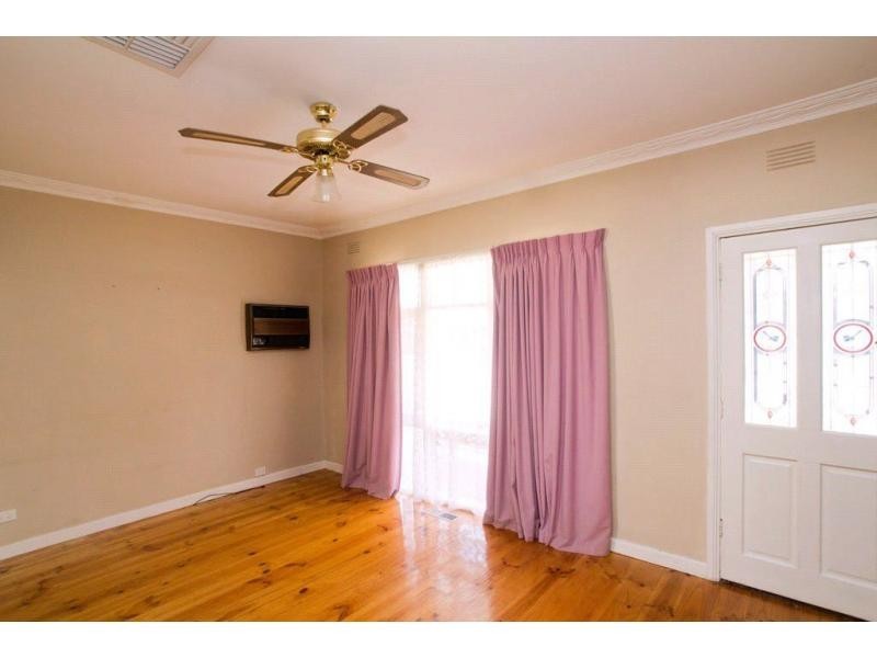 30 Wireless Street, Kangaroo Flat VIC 3555