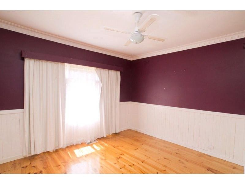 30 Wireless Street, Kangaroo Flat VIC 3555