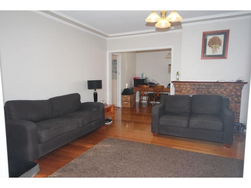 20 Clarence Avenue, Kennington VIC 3550