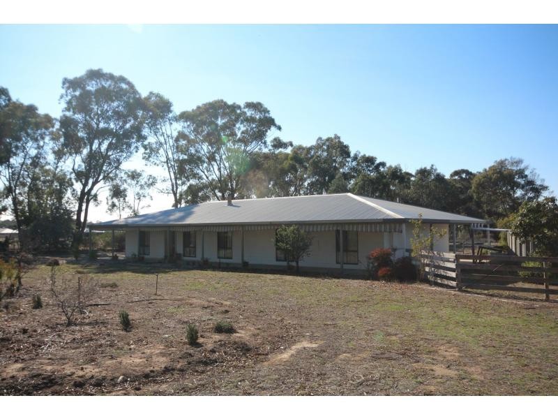 1 Red Tank Road, Strathfieldsaye VIC 3551