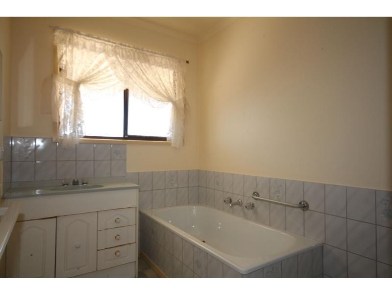 1 Red Tank Road, Strathfieldsaye VIC 3551