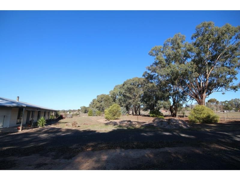 1 Red Tank Road, Strathfieldsaye VIC 3551