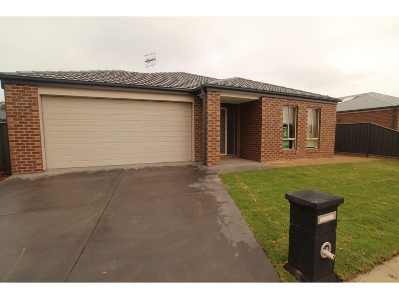 35 Taylor Street, Epsom VIC 3551