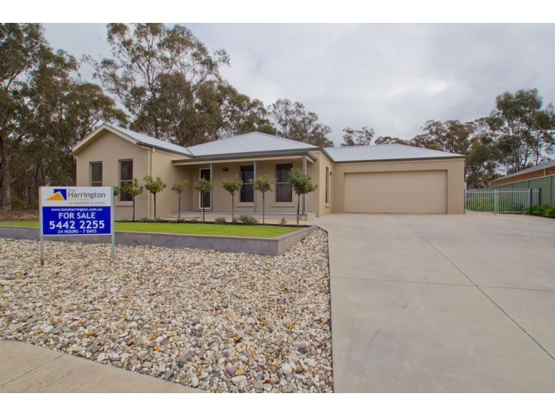 7 Aberdeen Drive, Junortoun VIC 3551