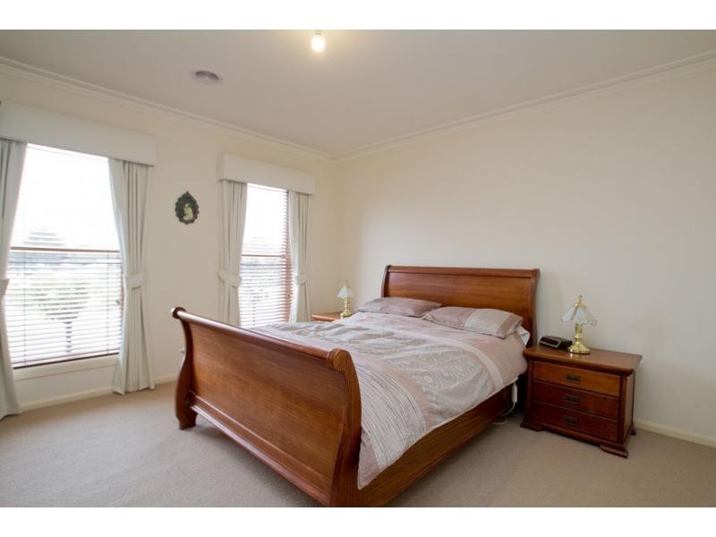 7 Aberdeen Drive, Junortoun VIC 3551