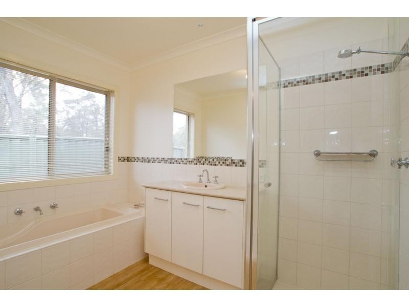 7 Aberdeen Drive, Junortoun VIC 3551