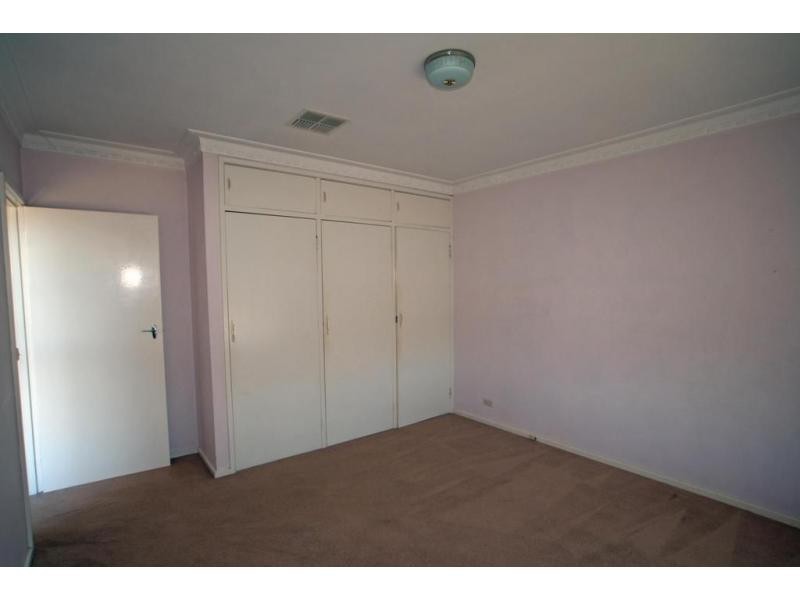33 Curtin Street, Flora Hill VIC 3550