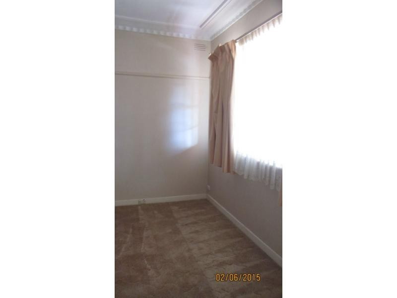 7 Ewing Avenue, Flora Hill VIC 3550