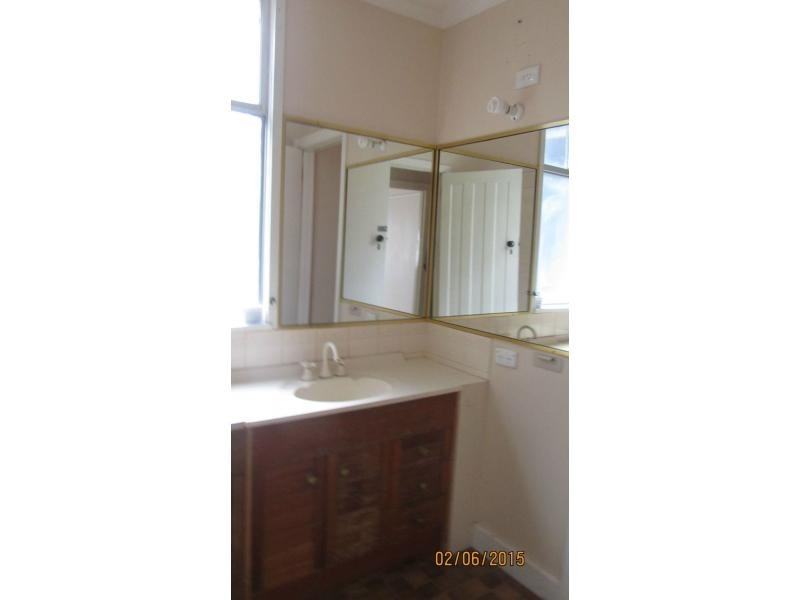 7 Ewing Avenue, Flora Hill VIC 3550