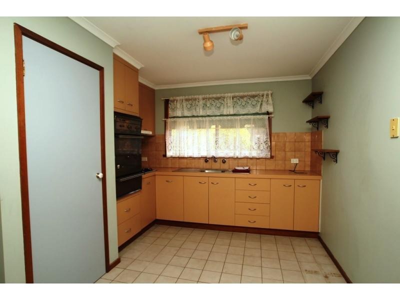 Unit 1/9 Cairnini Court, Strathdale VIC 3550