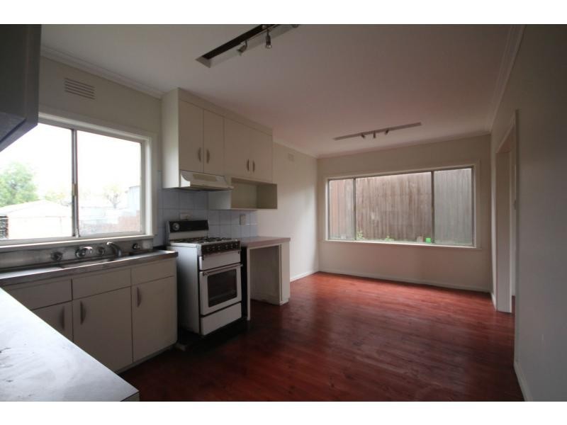 7 Lester Street, Sailors Gully VIC 3556