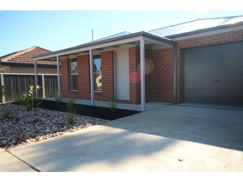 7a Ewing Avenue, Flora Hill VIC 3550
