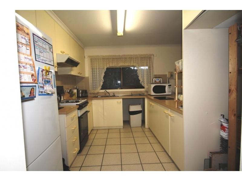 17 William Drive, Kangaroo Flat VIC 3555