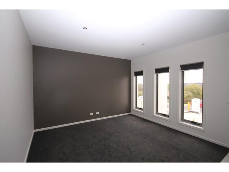 2/3 Ryan Street, North Bendigo VIC 3550