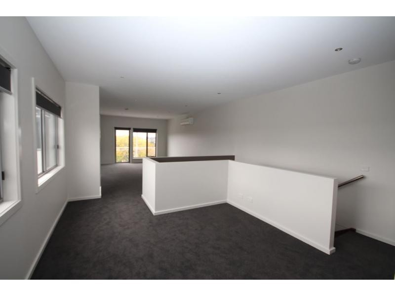 2/3 Ryan Street, North Bendigo VIC 3550