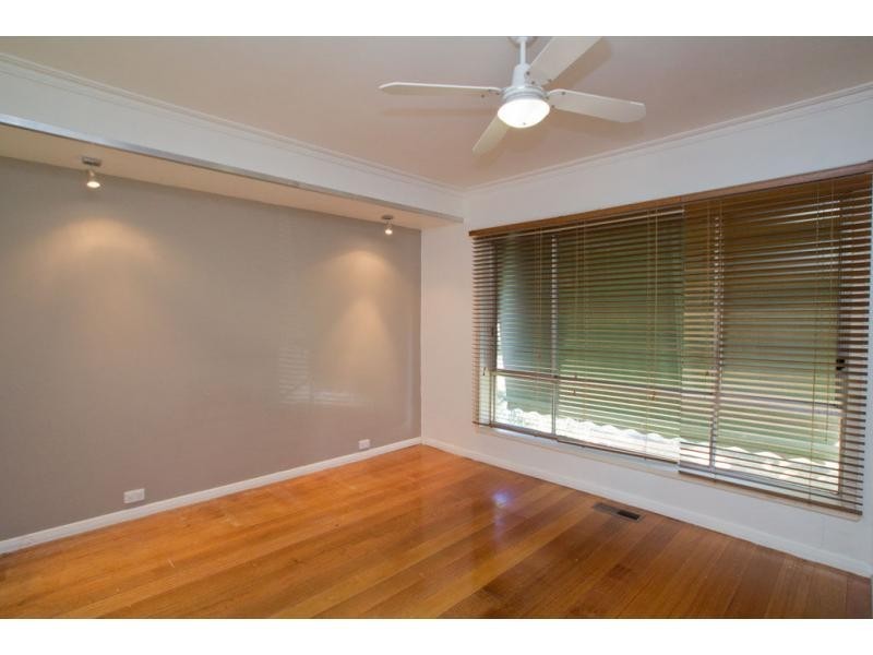 123 Reservoir Road, Strathdale VIC 3550