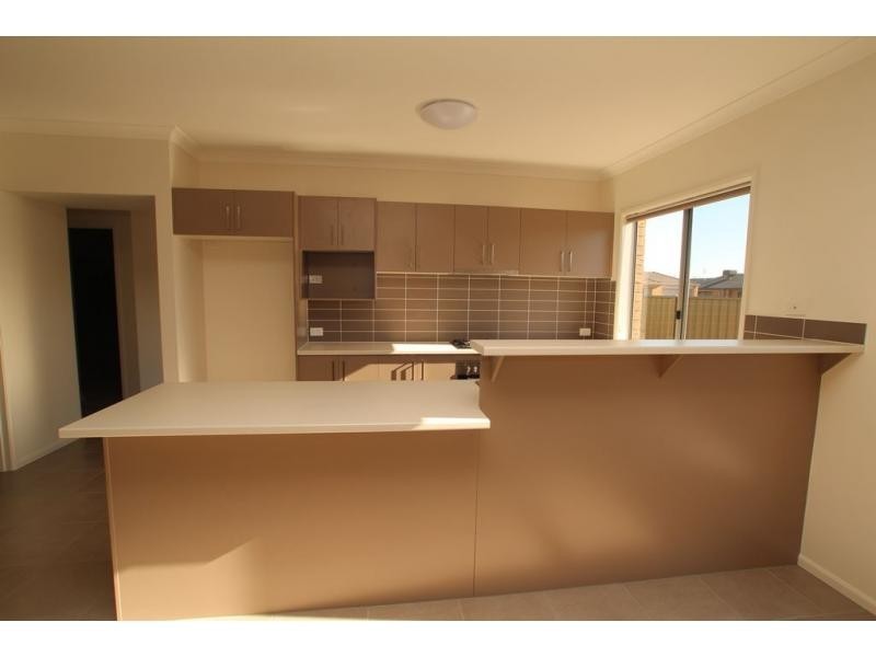 14 Triplett Avenue, Ascot VIC 3551