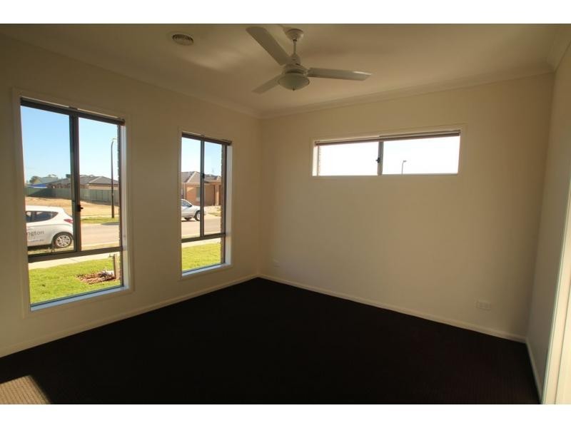 14 Triplett Avenue, Ascot VIC 3551