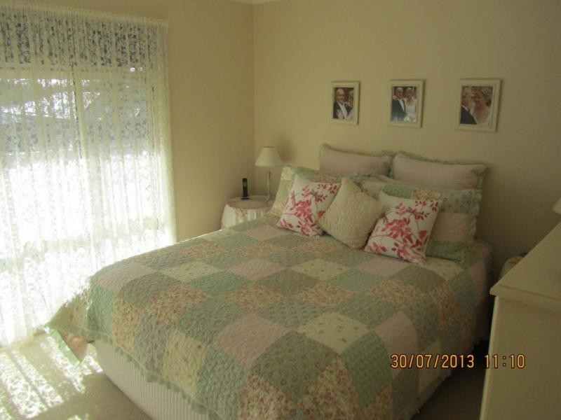 18 Ross Street, White Hills VIC 3550