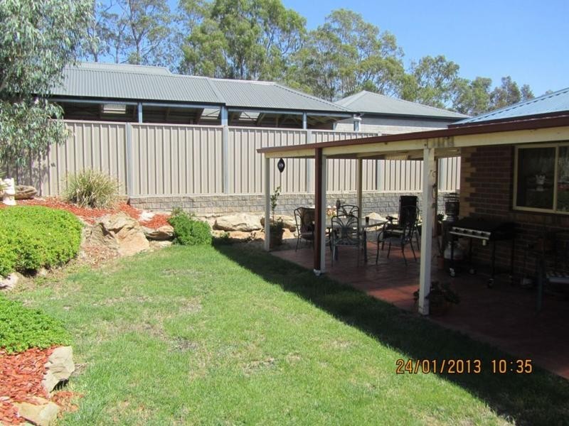 18 Ross Street, White Hills VIC 3550