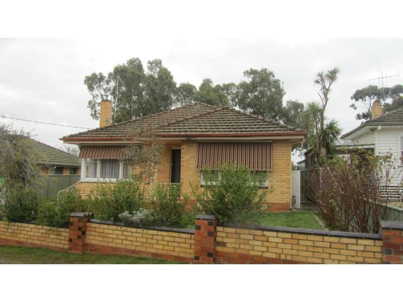 9 Graham Street, Kangaroo Flat VIC 3555