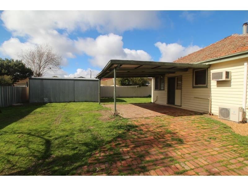 2 Gordon Street, Kangaroo Flat VIC 3555