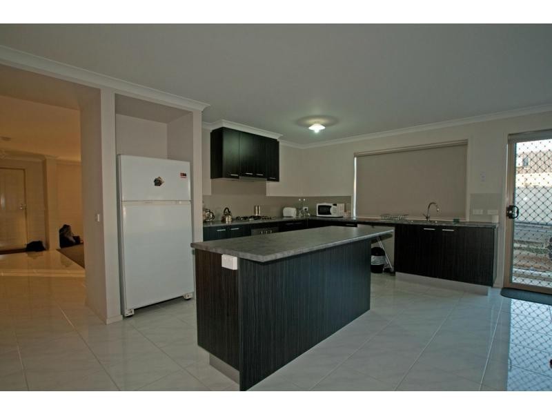 18 O’Neill Court, Epsom VIC 3551
